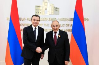 Տեղի է ունեցել  Նիկոլ Փաշինյանի հանդիպումը Կոսովոյի գործող վարչապետ Ալբին Կուրտիի հետ