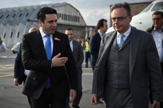 Հայաստան է ժամանել Բելգիայի վարչապետը