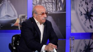 Եվ հիմա մեր ժողովուրդը կանգնած է իր պետական անկախությունը իրավամբ վերահաստատելու  պատմական անհրաժեշտության առջև. Խոսրով Հարությունյան