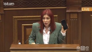 Ես մարդ գիտեմ, ով իր արժանապատվությունը պոլի շոր արած, 5000 դրամ էր ուզում, որ խաղա. Ագնեսա Խամոյան
