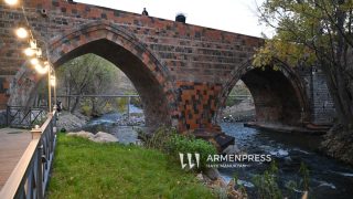 Երկու քաղաքացի արգելափակվել էր Կարմիր կամրջի տակ. փրկարարները նրանց տեղափոխել են անվտանգ տարածք