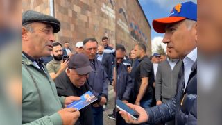 Վեճ քաղաքացու և Փաշինյանի միջև. Բանկոմատի համար հասնում ենք Ապարան, եթե բանկոմատը պետք չէ՝ փակեք