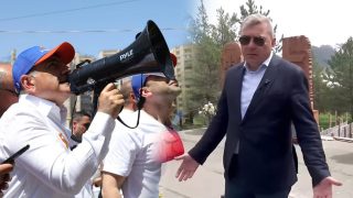 Լեզուն չի էլ ֆռռում՝ Արցախ ասի. մնում է մեր քվեով ասենք այն, ինչ իր մասին մտածում ենք. Դավիթ Անանյան