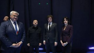 Երևանում առաջին անգամ հանդիպել են Զելենսկին և Կոբախիձեն