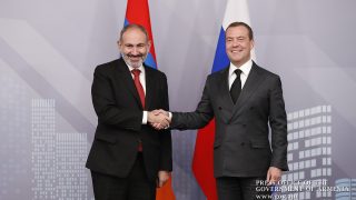 Փաշինյանը ՀՀ-ի համար «խաղաղության երաշխավոր» չէ, այլ «սրիկա, որը որոշ ժամանակով իշխանության գլուխ է բարձրացվել»․ Մեդվեդև