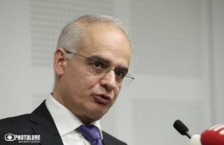 Լևոն Զուրաբյան. «Միգուցե Վանո Սիրադեղյանը հենց քեզ նկատի ուներ, Նիկոլ Փաշինյան»