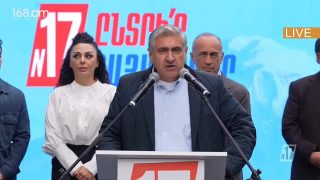 Հոլանդիայից բերած վա՞րդն է Հոլանդիա գնալու, թե՞ Թուրքիայից մաքսանենգ բերած լոլիկը` Թուրքիա. Արթուր Խաչատրյան