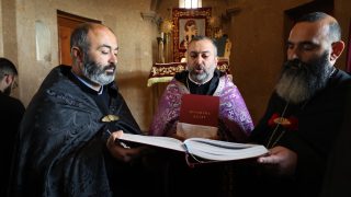 «Մեր հանգրվանը պետք է լինի այն փարոսը, որտեղ կանգնած է Քրիստոս». Արագածոտնի թեմում կրկին միասնական աղոթքի էին համախմբվել