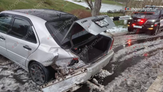 Երևան-Սևան-Իջևան ավտոճանապարհին բшխվել են «Toyota Camry»-ն, «Mercedes-ը և «ՎԱԶ 2102»-ը, քիչ հետո՝ «Toyota Alphard»-ը և «Opel Zafira»-ն