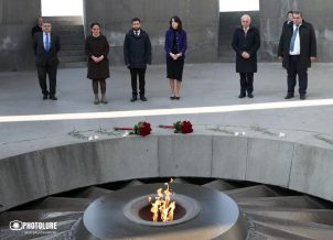 Կանադայի ԱԳ նախարարն այցելել է Ծիծեռնակաբերդի հուշահամալիր
