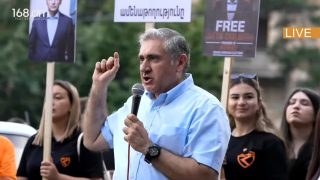 Չեն ասում՝ առահա, թե կգաք ադրբեջանցիք՝ ջայլամի նման գլուխները մտցրել են ավազի տակ. Արթուր Խաչատրյան