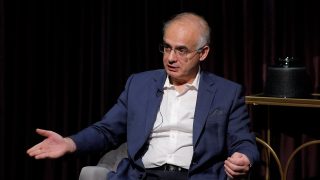 Ու՞Մ ԵՍ ԽԱԲՈւՄ, ՓԱՇԻՆՅԱՆ. Լևոն Զուրաբյան