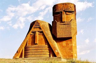 Արցախի՝ «Մենք ենք մեր սարերը» հուշարձանի քանդման մասին լուրը հաստատված չէ. հորդորում ենք չտարածել. հայտարարություն