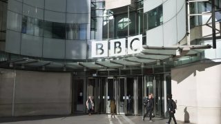 BBC–ի լրատվական բաժնի հարյուրավոր աշխատակիցներ կազատվեն աշխատանքից. ԶԼՄ