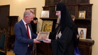 Վրաստանի նոր պատրիարքը հանդիպումներ է ունեցել Իսրայելի, Մեծ Բրիտանիայի, Իտալիայի, Հայաստանի և Թուրքիայի դեսպանների հետ