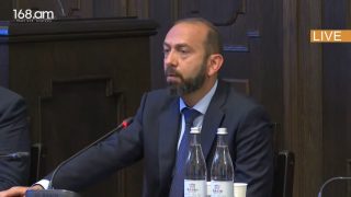 Չեմ ուզում սայլը ձիուց առաջ դնել, բայց քննակում ունենք ԵՄ գործընկերների հետ՝ մաքսատուրքերի հարցով. Արարատ Միրզոյան