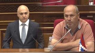 Նորմա՞լ է՝ անձրևի պատճառով ծառայություն մատուցողը 4 անգամ գին է բարձրացնում. Նազարյանը՝ Գևորգյանին