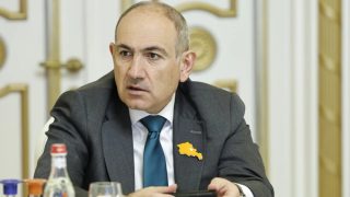 Նիկոլ Փաշինյանի հետ հանդիպումը վերածվել է կոշտ առճակատման. «Իրավունք»
