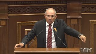 Ո՞ւմ ձայնն է կեղծված. ումը կեղծված է, դո՛ւրս եկեք հրապարակ. էն ժամանակ կտեսնեք. Նիկոլ Փաշինյան