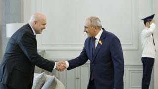 Երկկողմ հարաբերություններում առկա է փոխգործակցության մեծ ներուժ, որի իրացմանը էապես նպաստում են նաև նման փոխայցելությունները. Փաշինյանն ընդունել է Վրաստանի ՆԳ նախարարին