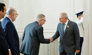 Փաշինյանը քննարկել է AMAA–ի համագործակցությամբ Վարդենիսում կրթահամալիրի կառուցման ծրագրին վերաբերող հարցե