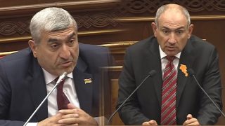 ԱԺ հարցուպատասխանի իմ սիրած մասը Ձեզ հարցեր տալն էր. Շիրակ Թորոսյանի անսահման քծնանքը
