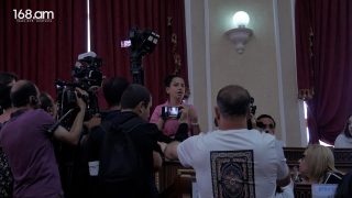 Լարված իրավիճակ Գյումրու ավագանու նիստում