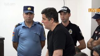 Շատ ցավում եմ, որ ապրում եմ մի երկրում, ուր ոչինչ չանելով՝ ազատվելու եմ՝ պատգամավոր դառնալով. Դավիթ Ղազինյան
