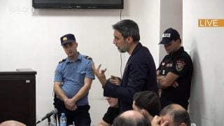 Օրենքը բառացի կմեջբերե՞ք…Դուք կմեջբերեք. Արամ Վարդևանյանն ու հանրային մեղադրողը վիճաբանեցին