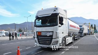 Բագրատաշենից և Ագարակից մեկնող բեռնատարները պետք է անցնեն կուտակային կայանատեղիներով. սահմանվել է վճարի չափը