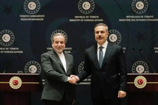 Իրանի և Թուրքիայի ԱԳ նախարարները քննարկել է ԱՄՆ-ի հետ հրադադարի հետ կապված իրավիճակը
