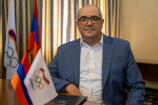 Հրաչյա Ռոստոմյանը հեռացել է Հայաստանի բասկետբոլի ֆեդերացիայի նախագահի պաշտոնից
