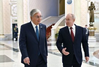 Ադրբեջանի և Հայաստանի միջև հակամшրտության բնույթը մեզ համար լիովին պարզ էր, բայց Ռուսաստանի և Ուկրաինայի միջև հակամшրտության պատճառը անհասկանալի է․ Տոկաևը՝ Պուտինին