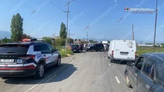 Արմավիրի մարզում կարկուտից ու ուժգին քամուց տուժած մի քանի գյուղերի բնակիչներ փակել են Մարգարա–Վանաձոր–Տաշիր ավտոճանապարհը՝ պահանջելով փոխհատուցման հստակ ծրագիր