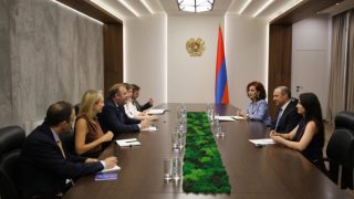 Արմեն Գրիգորյանը ՀՀ-ում Եմ գործընկերության առաքելության նորանշանակ ղեկավարի հետ հանդիպմանը կարևորել է առաքելության դերն ու աջակցությունն ապատեղեկատվության դեմ պայքարում