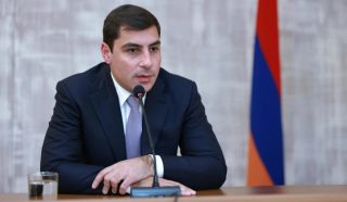 Վահագն Արսենյանը հրաժարվեց պատգամավորական մանդատից