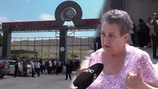 Ո՞վ է աշխատավարձը տալու․ բոլորը վարկեր ունեն, ո՞վ է ժողովրդին տեր կանգնելու․ Արարատցեմենտի աշխատակից
