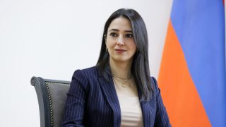 Ապօրինի միգրանտների պահման կենտրոն ստեղծելու հարց Հայաստանի հետ չի քննարկվել. ԱԳՆ