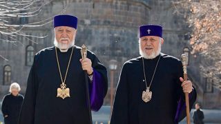 Մեր հոգևոր եղբորը՝ Ն.Ս.Օ.Տ.Տ. Գարեգին Բ Ամենայն Հայոց Վեհափառ Հայրապետին դատարան կանչելը համարում ենք անընդունելի և դատապարտելի. Արամ Ա