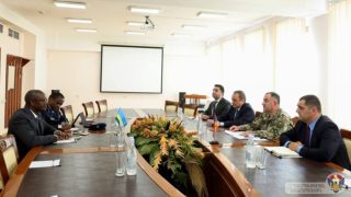 Քննարկվել են ՀՀ-ի և Ռուանդայի միջև պաշտպանության բնագավառում համագործակցության հնարավորությունները