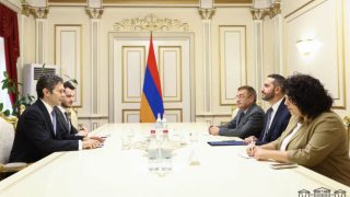 Ռուբինյանն ու Հունաստանի դեսպանը կարևորել են բարեկամական խմբերի միջև կապերի սերտացումը