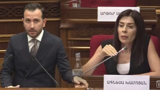 Իմ կինը «Հայփոստ»-ի պատմության մեջ ամենացածր աշխատավարձ ստացողն է․Կոնջորյանը՝ ամսական 3.6 մլն դրամի մասին