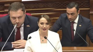 Ինչո՞ւ առաջադրեցիք պրակտիկ աշխատանքի փորձ չունեցող Լուսինե Բադալյանին. պատգամավորների հարցերը