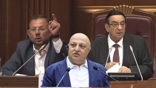 Որպես նիստը նախագահող՝ պարզաբանեք, թե ինչի համար Կաթողիկոսի իրավունքը չի իրացվել. Արամ Վարդևանյան