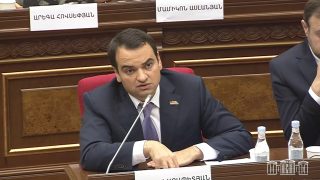Բոքսի գնացողներ էլ կան, տանձիկ ունեցողներ էլ. ԱԼՄ-ի  բանաստեղծական երեկոն չէ այստեղ. Կարապետյան