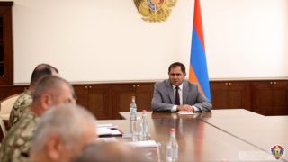 Սուրեն Պապիկյանը խորհրդակցություն է անցկացրել ԶՈւ համալրման աշխատանքների վերաբերյալ