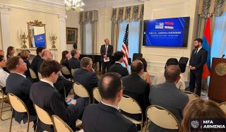 Վահան Կոստանյանը Վաշինգտոնում ներկայացրել է Հայաստանի արտաքին քաղաքականության առաջնահերթությունները