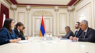 Ռուբինյանը և Ֆրանսիայի դեսպանը քննարկել են տարածաշրջանային զարգացումներին առնչվող հարցեր