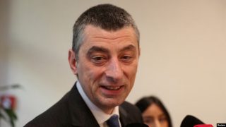 Իվանիշվիլին փորձում է արգելել խորհրդարանական միակ ընդդիմությանը. Գախարիա