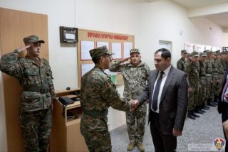 Պապիկյանը ուսումնական կենտրոնի հրամկազմին տվել է հանձնարարականներ